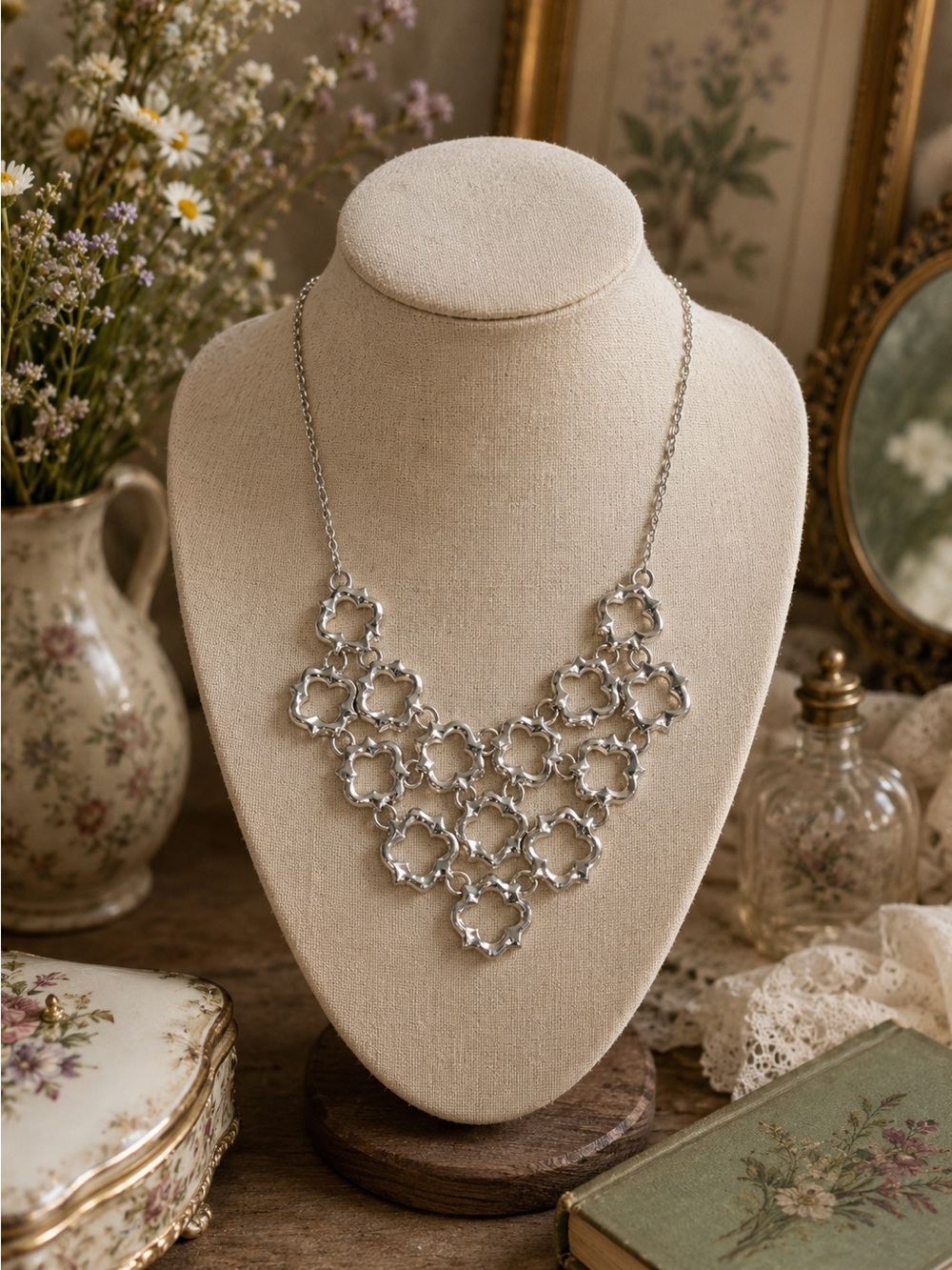 AVON Keystone Design Statement Necklace in a silver tone